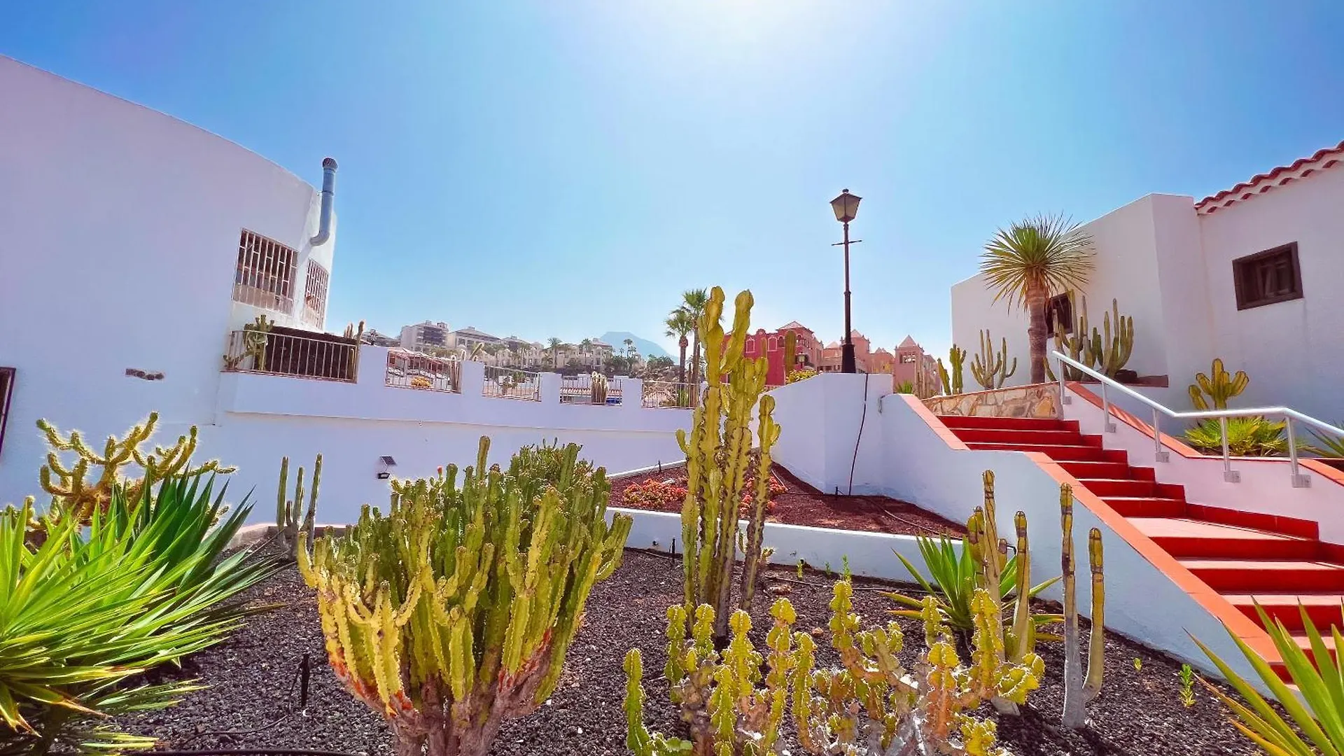 First Line Apartment In El Beril Playa Del Duque Pd1 Адехе
