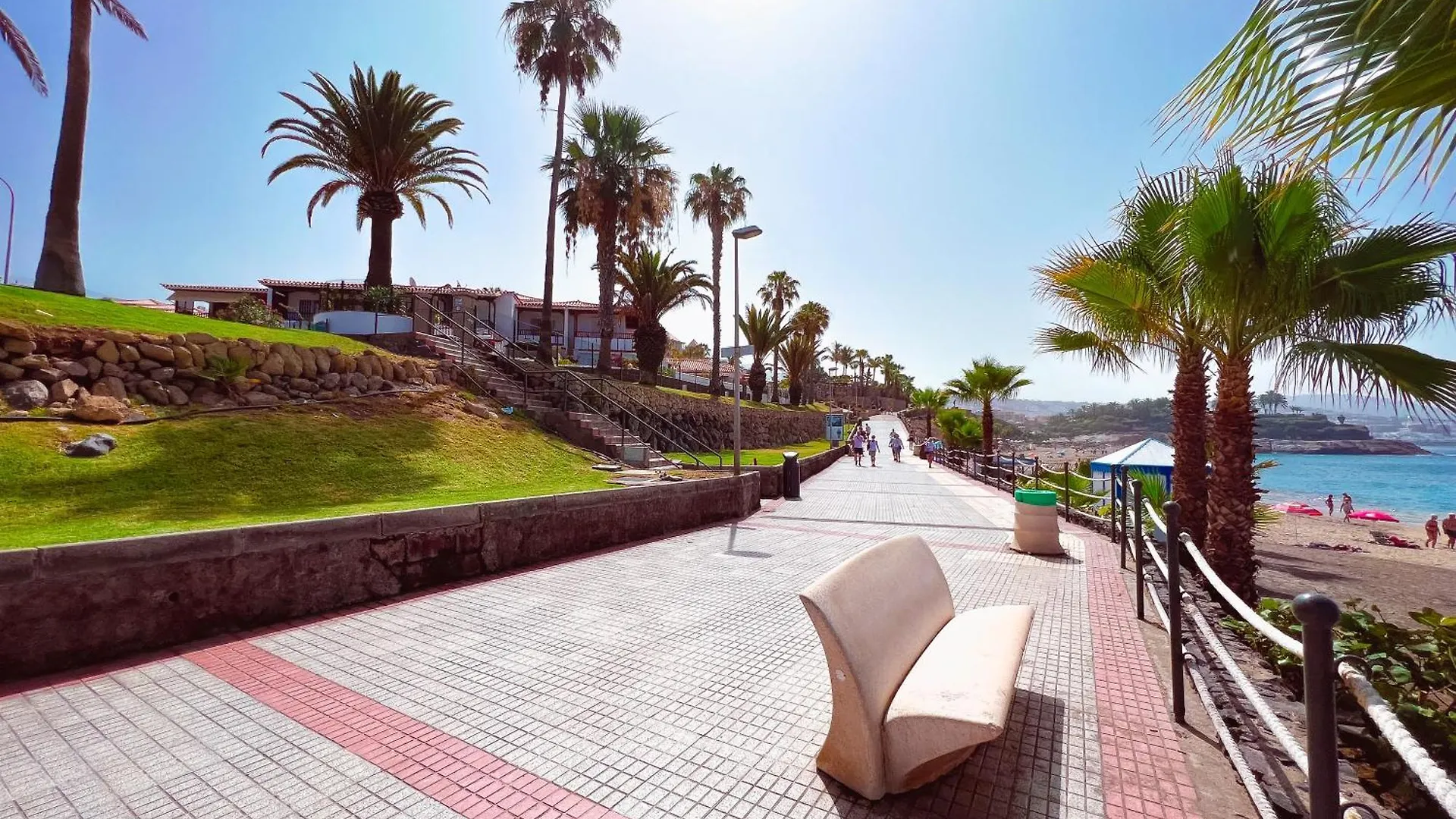 First Line Apartment In El Beril Playa Del Duque Pd1 Адехе